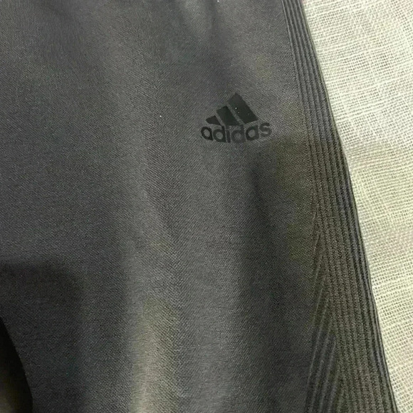 ADIDAS GRAY LEGGINGS NWT - Picture 6 of 9